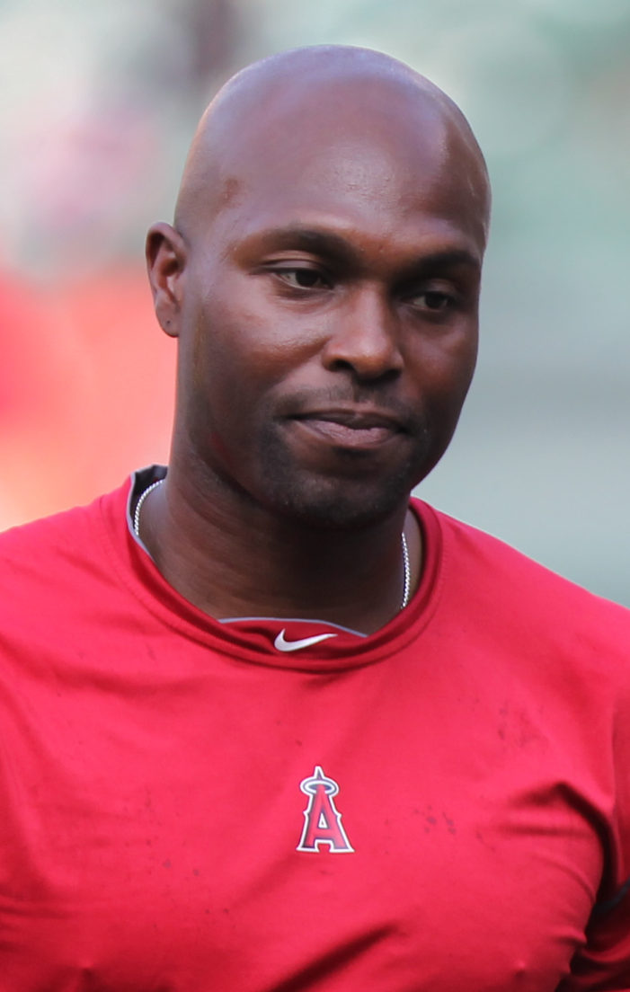 New Tiger Torii Hunter is thrust into unwanted spotlight over homophobic comment