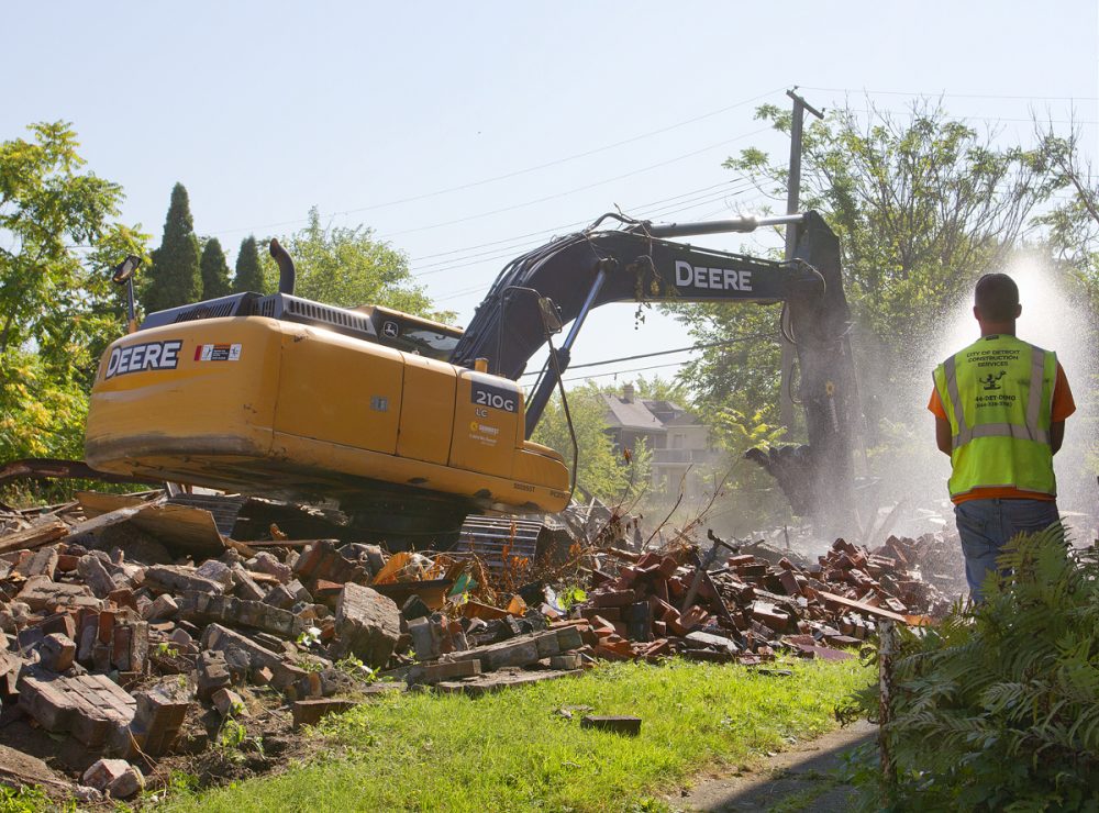 A Detroit Land Bank demolition. Photos By Steve Neavling. 
