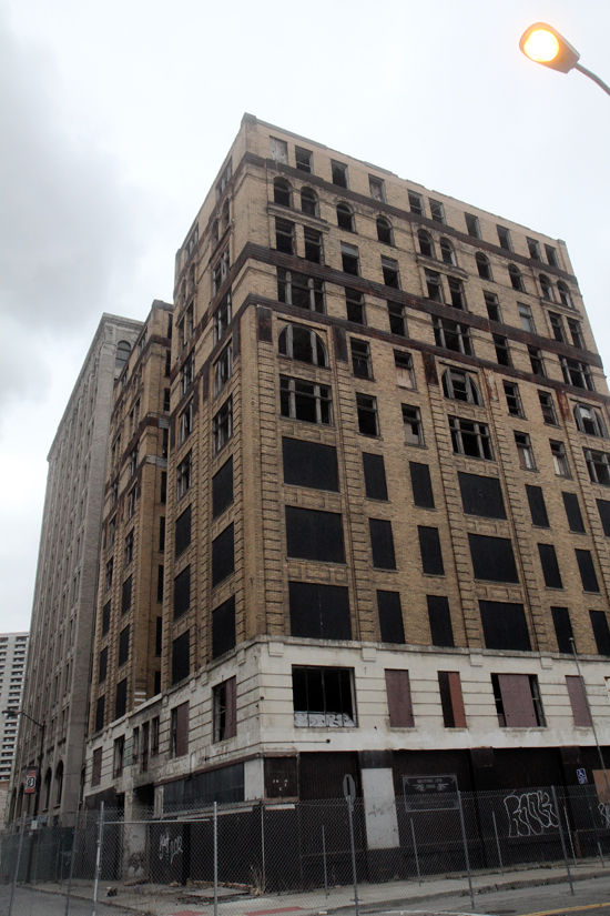 Crews demolish Hotel Charlevoix in downtown Detroit