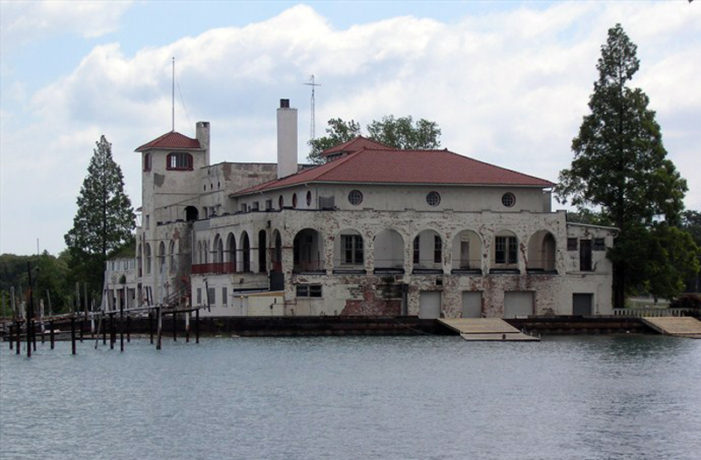 Plan: Restore Detroit Boat Club, transform into boutique hotel