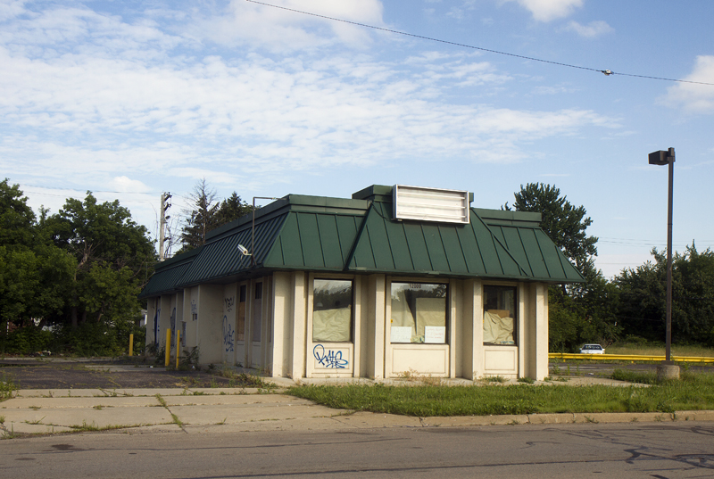 Vacant restaurant, formerly Dream Wings, 12000 Gratiot