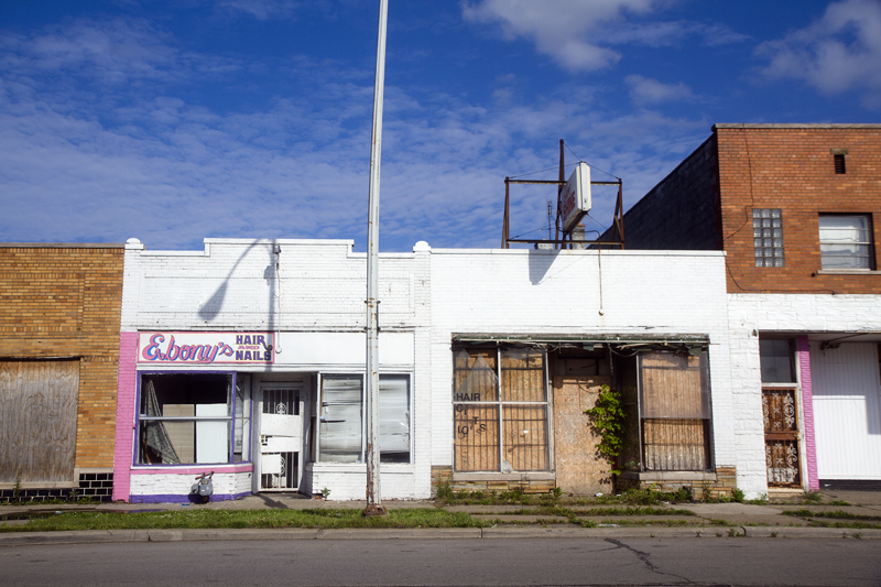 Abandoned Ebony's Hair And Nails, 11064 Gratiot; former hair salon, 11060 Gratiot (owned by city) 
