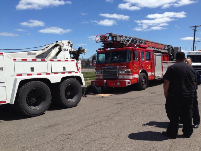 Detroit firefighters can’t catch break: Rig gets stuck, then breaks down