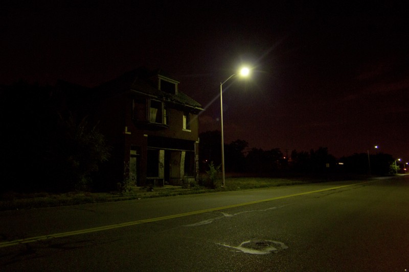 Detroit at night: Exploring dark neighborhoods, downtown’s bright ...