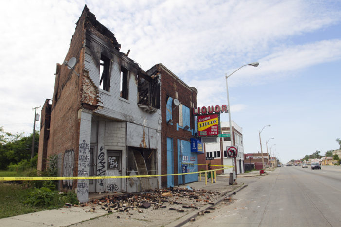 4 days of flames: Detroit firefighters overwhelmed by 80+ fires in houses, buildings