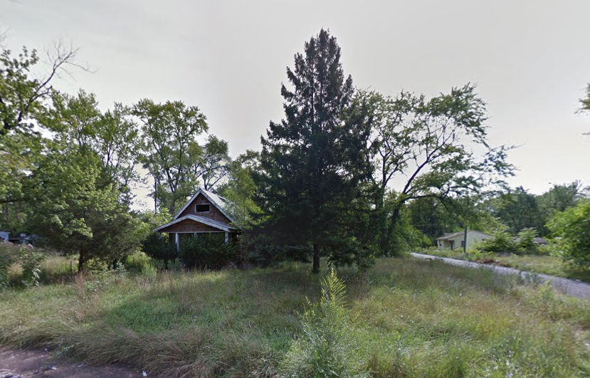 One of the Riverdale area houses before it burned, via Google Maps. 