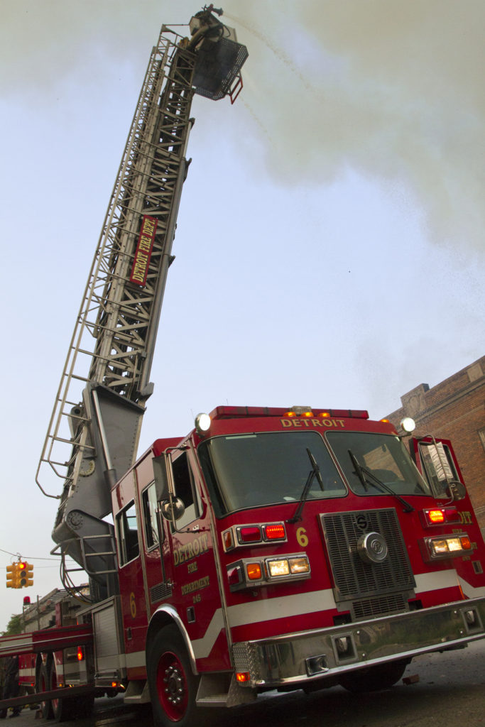 Ladder 6 attacks a fire early in the morning on July 5. Photo by Steve Neavling/MCM