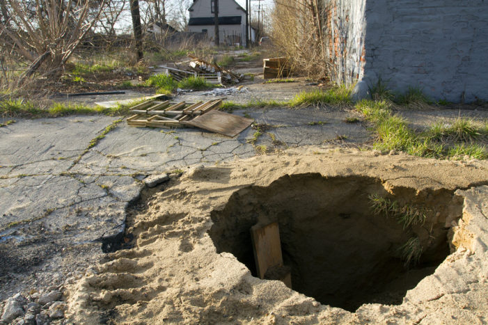 Massive sinkhole poses serious dangers on Detroit’s east side